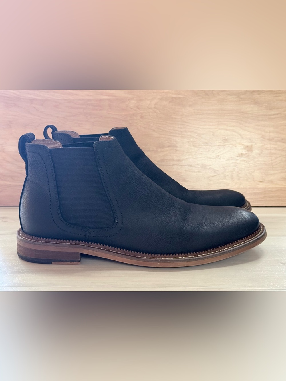 Vintage Foundry Co. Men's Black Leather Chelsea Boots- size 9.5
